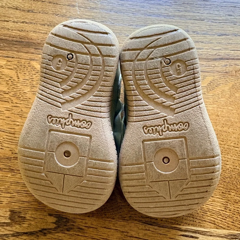 Oomphies Girls Amina Cupsole Mary Jane Flat- Gold- size 5